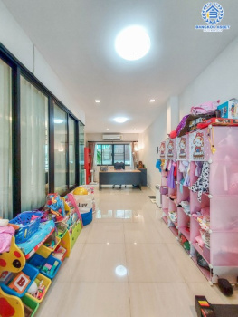 *****บ้านเดี่ยวมือสองย่านนนทบุรี ม.ลัดดาวิลล์4 บ้านกล้วย-ไทรน้อย บ้านสวยหลังใหญ่ เนื้อที่มากสุดถึง 53.4 ตร.ว. ฟังก์ชันครบ 4 ห้องนอน 3 ห้องน้ำ 2 ที่จอดรถ บนทำเลศักยภาพ ใกล้จุดขึ้นทางด่วน "กาญจนาภิเษก" เพียง 15 นาทีก็ถึงรถไฟฟ้าสายสีม่วง "สถานีคลองบางไผ่" ในราคาสุดคุ้ม!